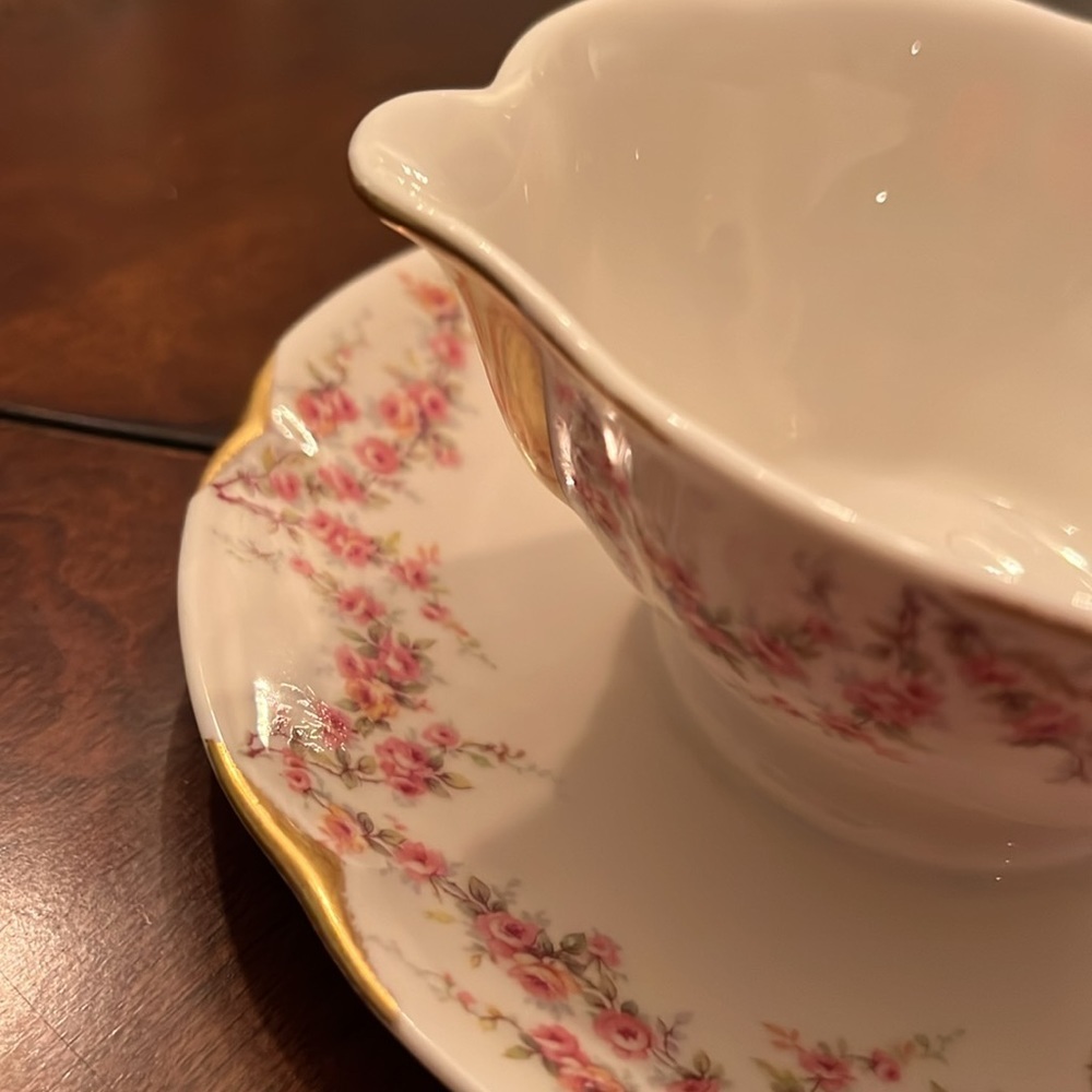 Haviland Varenne Round Gravy Boat/Attached Underplate - Picture 3 of 5
